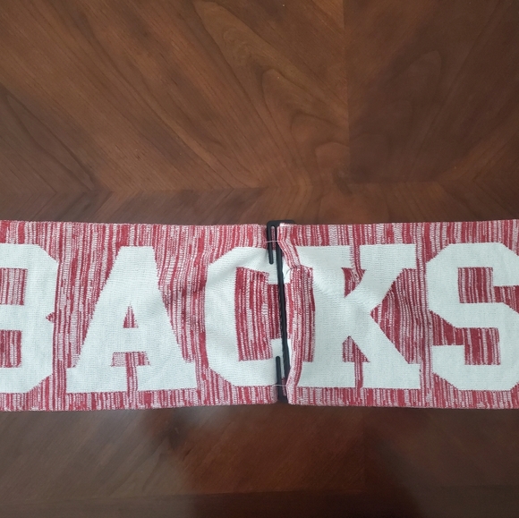 Arkansas Razorback Scarf - Picture 4 of 8